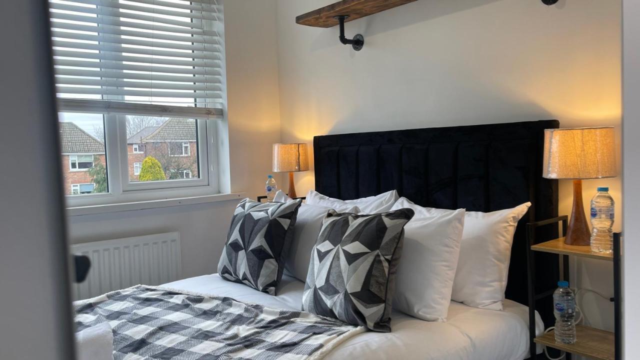 Fully Serviced Three Bed House In Durham Kültér fotó